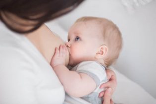 breast-feeding-difficulties-common-problems